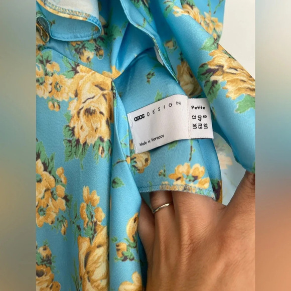 Asos Design Petite Satin Midaxi Dress With Multi Flutter Sleeves In Blue Floral - Picture 9 of 10